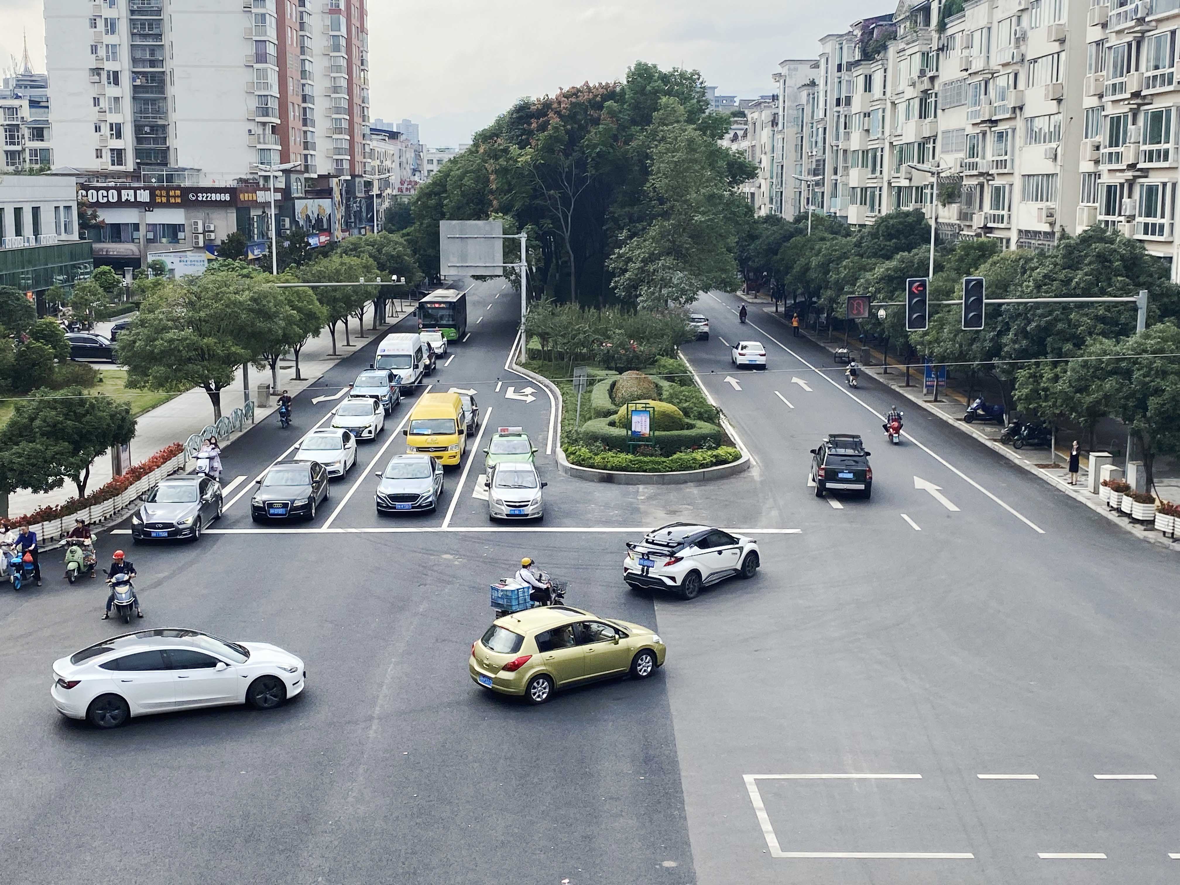 廣元市利州區(qū)利州東路和苴國(guó)路等路段提升改造工程